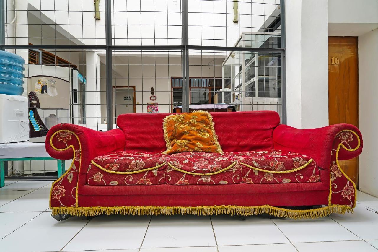 Spot On 91723 Sony Homestay Syariah Sukabumi Exterior photo